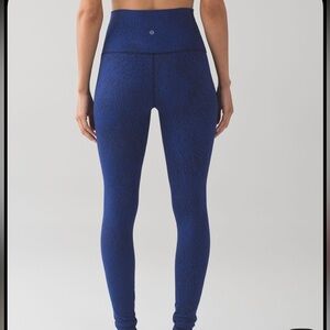 Lululemon Wunder Under Pant Power Luxtreme Jacquard Saphire Blue Black - Size 6
